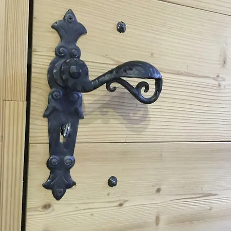 Le Grenier Des Reves アパート レ・デュー・アルプ